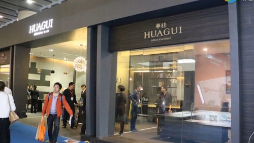 華桂家具接受畢加展覽采訪，亮相廣州家具展